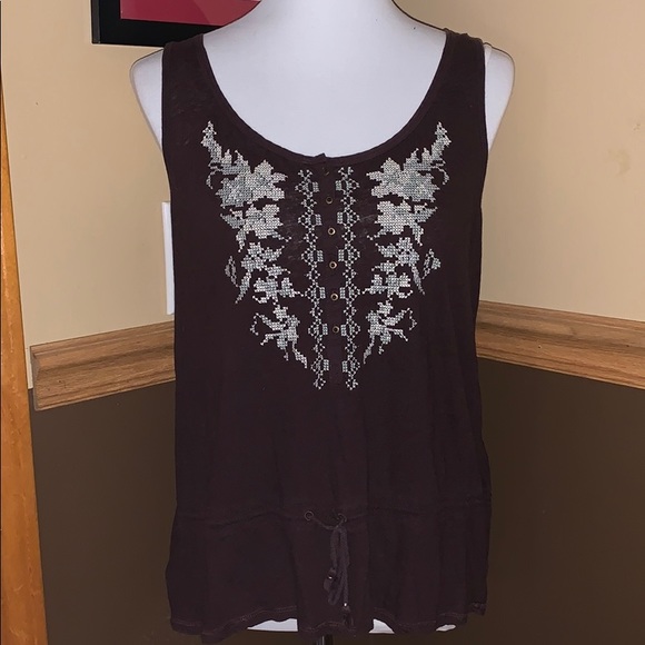 Eddie Bauer Tops - 🌻Eddie Bauer Cross Stitch Tank🌻